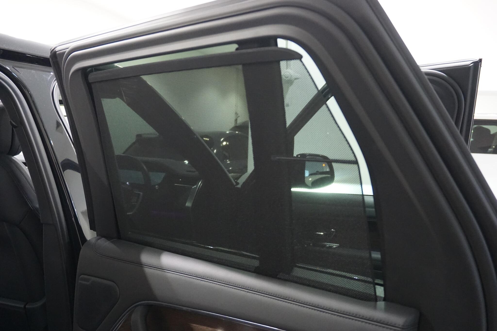 Land Rover Range Rover 3.0 D300 MHEV Autobiography SUV 5dr Diesel Auto 4WD Euro 6 (s/s) (300 ps)